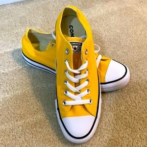 Converse, Men’s Size 6.5 or Women’s Size 8.5, Lemon Chrome.